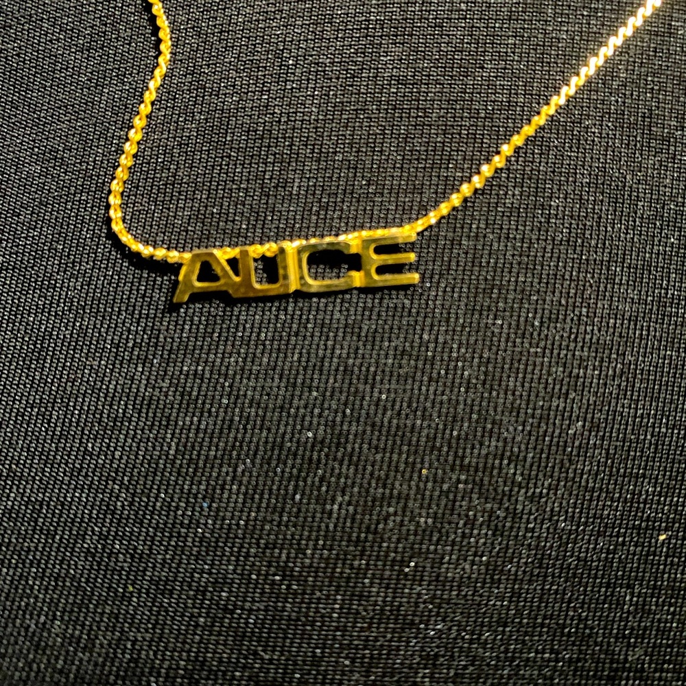 Auce Necklace